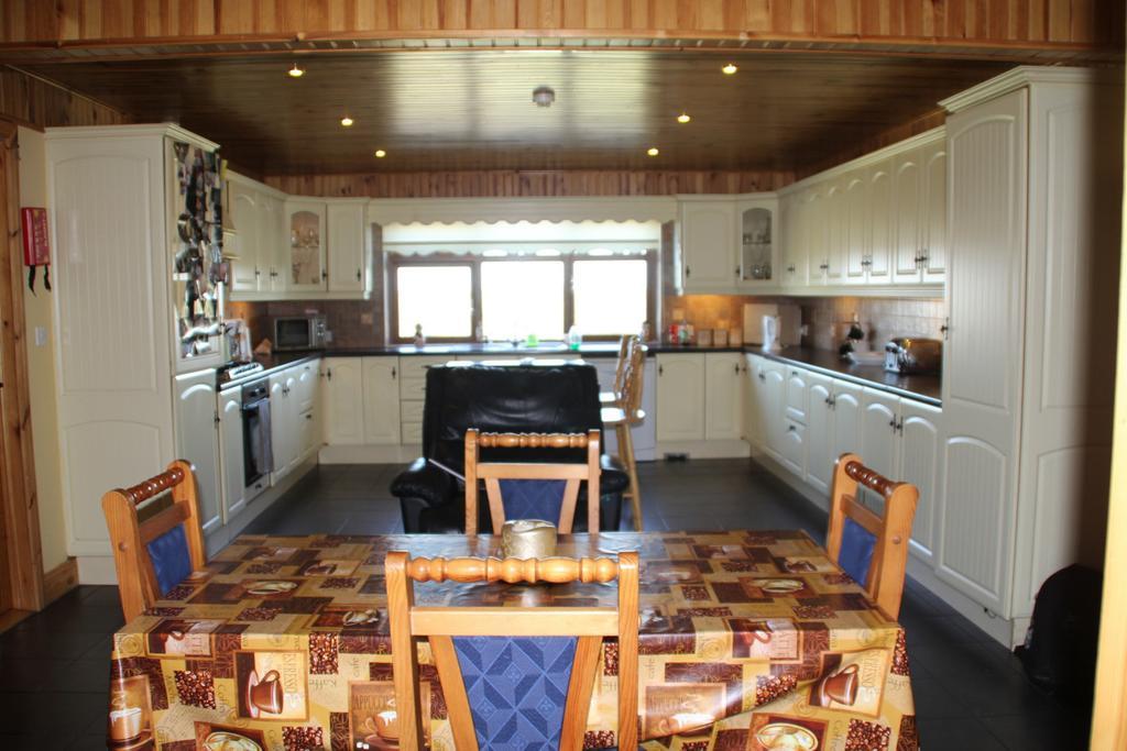 Woodview House Bed And Breakfast Ballinrobe Ngoại thất bức ảnh